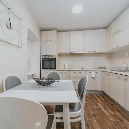 Apartment Regina Budva